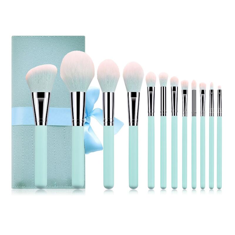 Ultra-Soft Makeup Brush Set for Eyes and Face