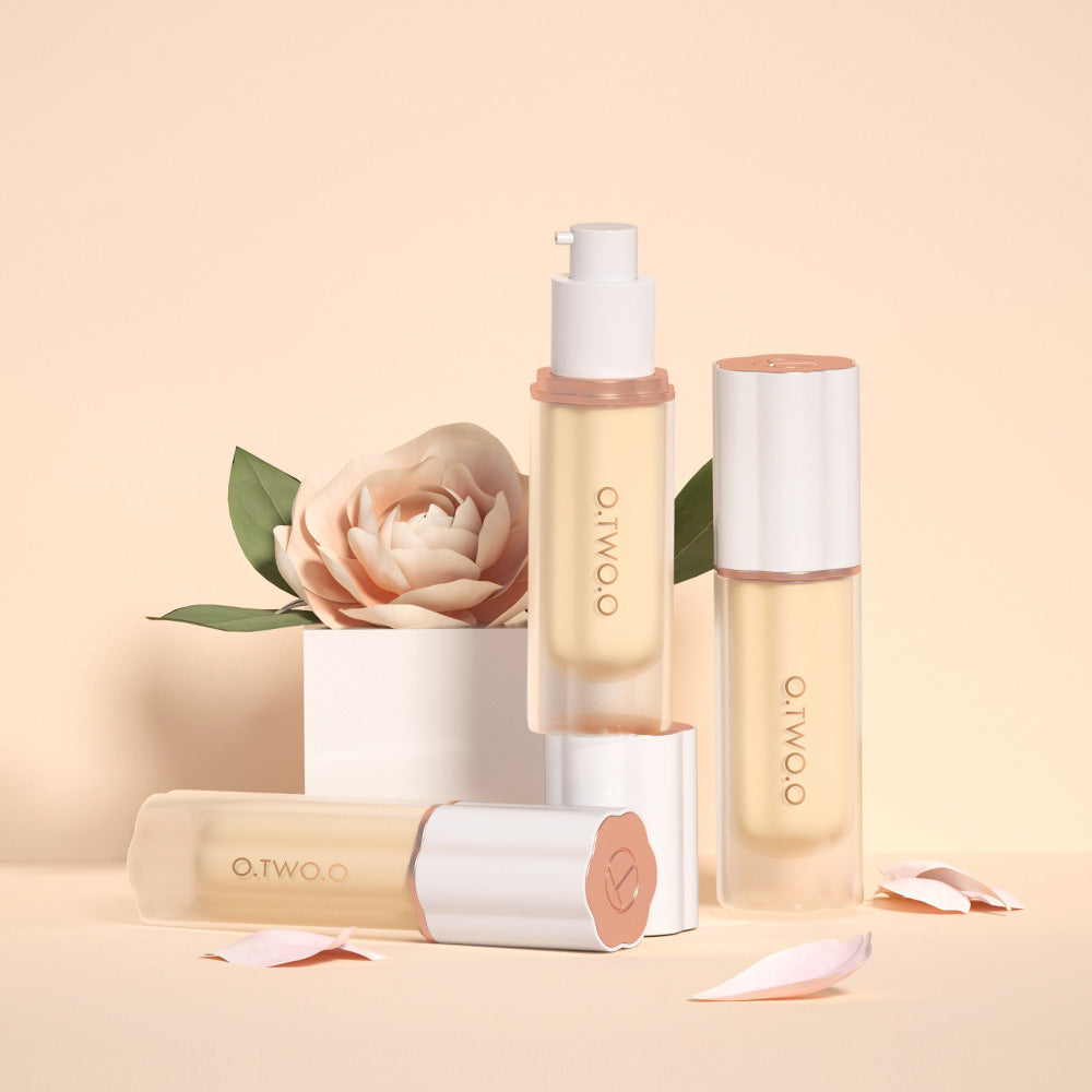 O.TWO.O Brightening Moisturizing Long-lasting Foundation
