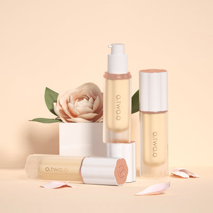 O.TWO.O Brightening Moisturizing Long-lasting Foundation